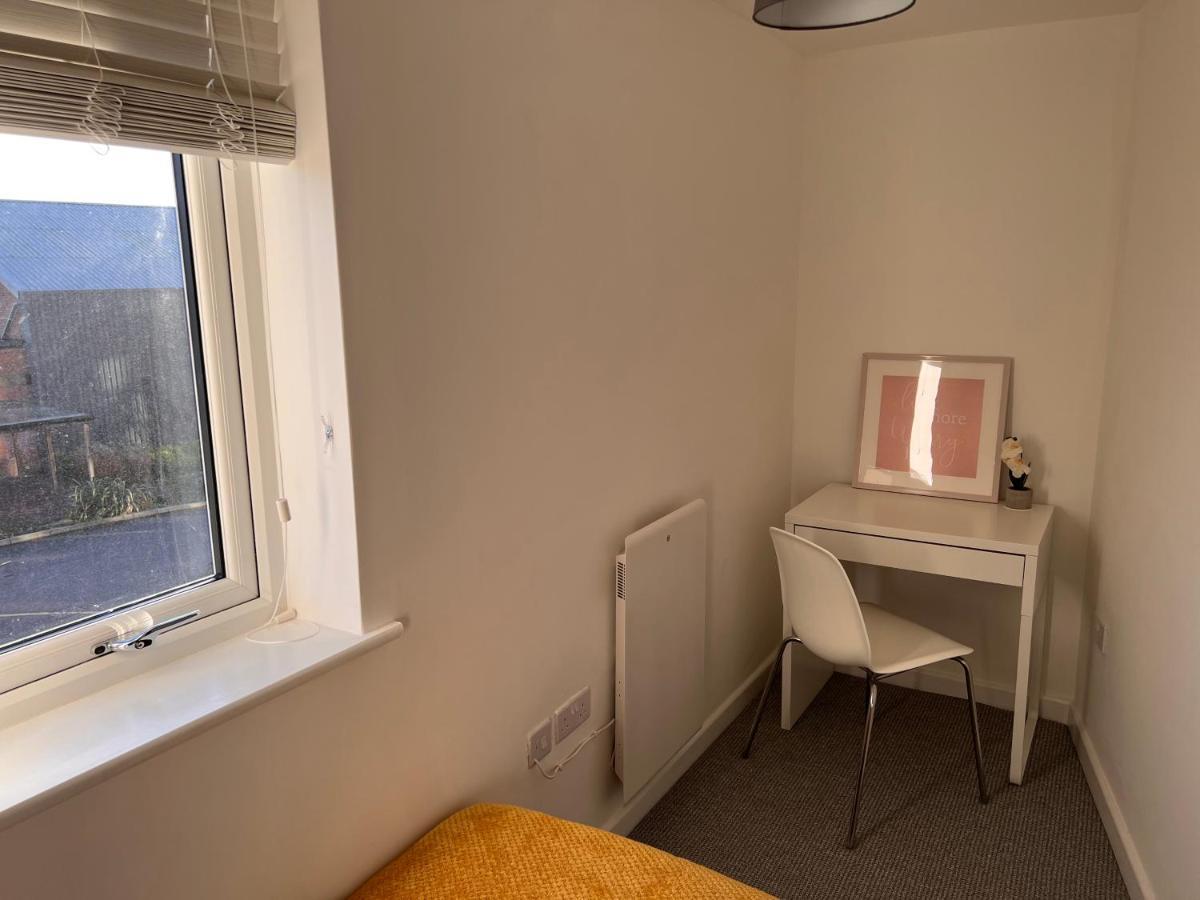 Superb Modern Flat In Northampton, Parking &Ev公寓 外观 照片