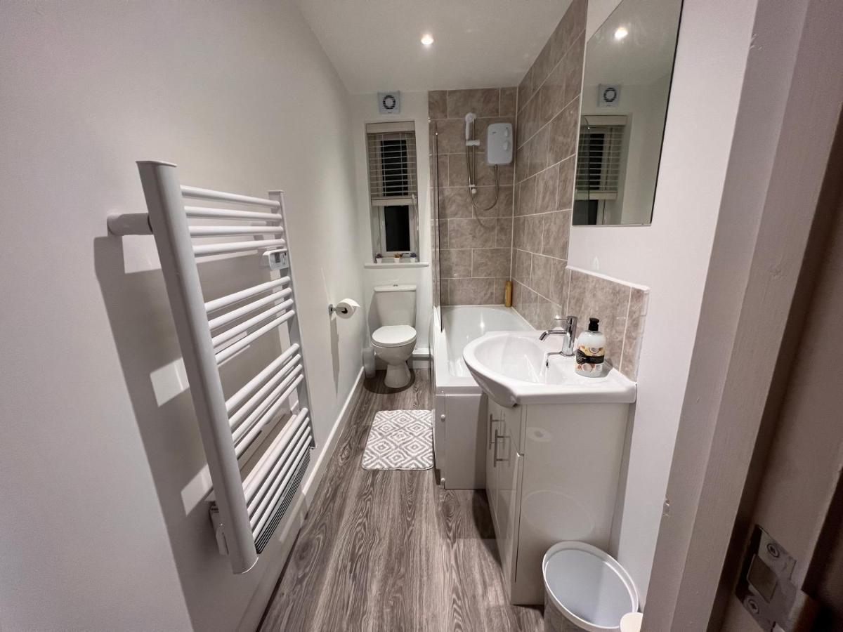 Superb Modern Flat In Northampton, Parking &Ev公寓 外观 照片