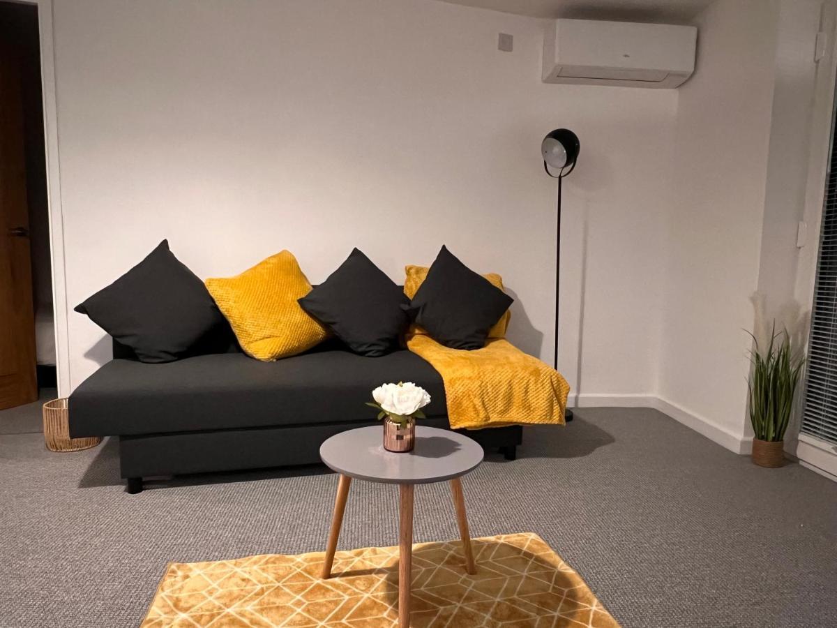 Superb Modern Flat In Northampton, Parking &Ev公寓 外观 照片