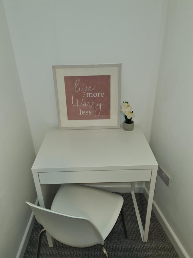 Superb Modern Flat In Northampton, Parking &Ev公寓 外观 照片